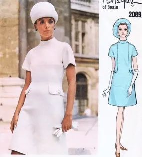 1960s MOD Dress Pattern VOGUE COUTURIER DESIGN 2089 PERTEGAZ Bust 34 Vintage Sewing Pattern