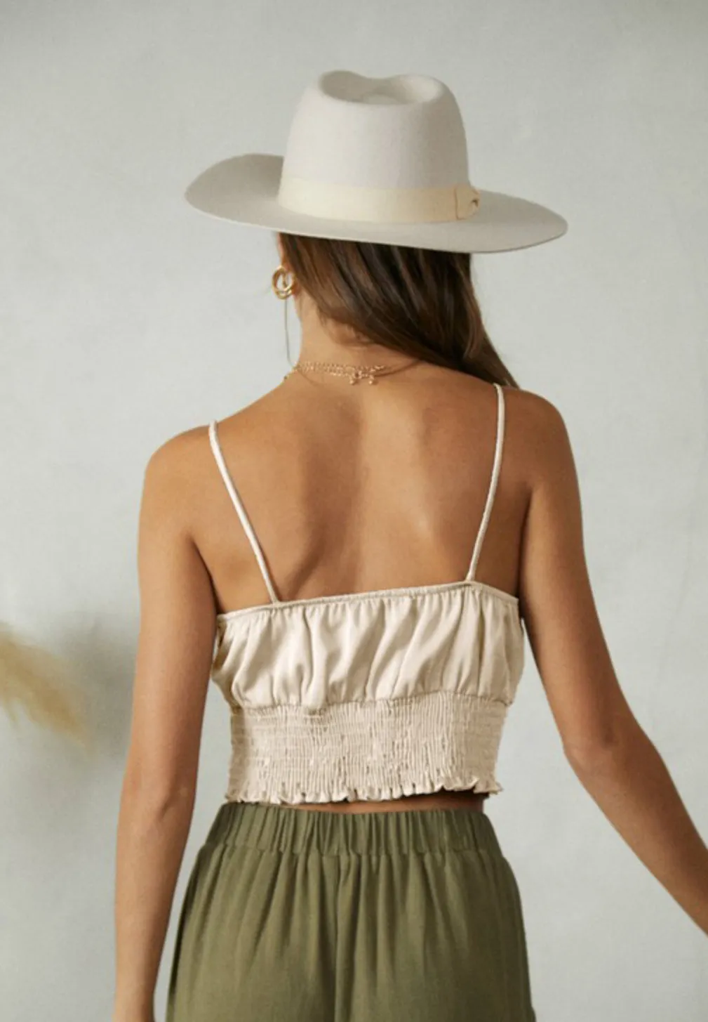 Arissa crop silky beige top