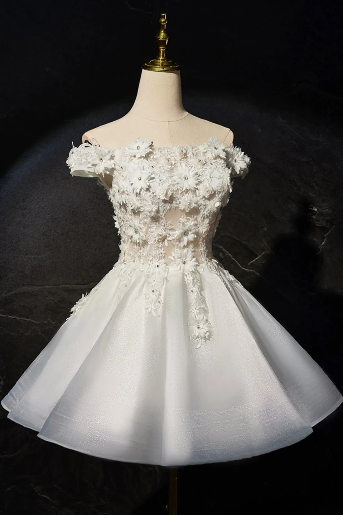 Beautiful Flowers Lace Short Prom Dress, White A-Line Evening Party Dress