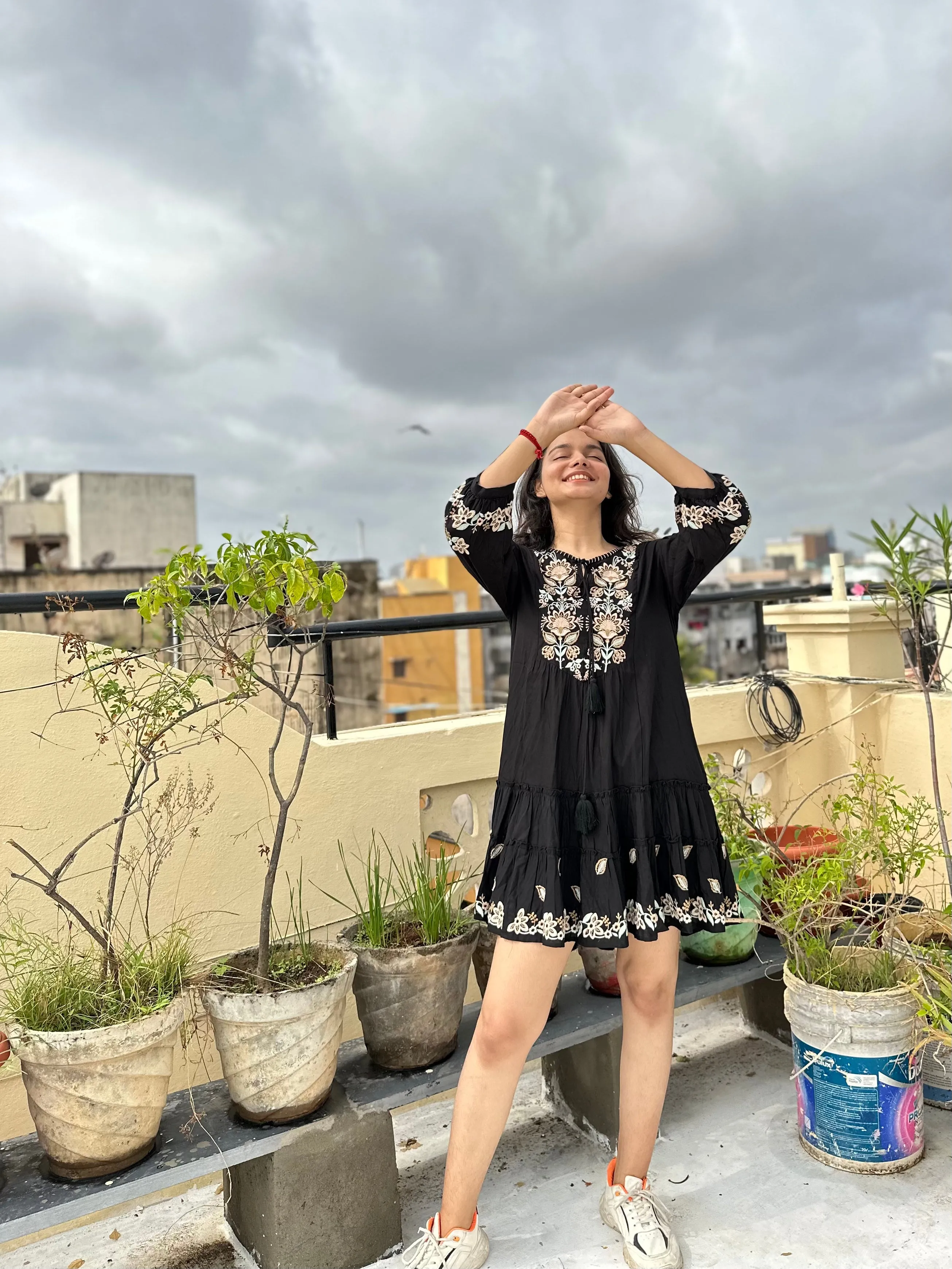 BLACK SHORT DRESS