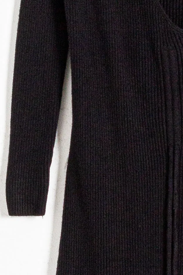 DETAILED KNIT MIDI DRESS