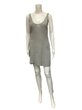 Diane VonFurstenberg Top Grey Sleeveless Scoop Neck Size: 6