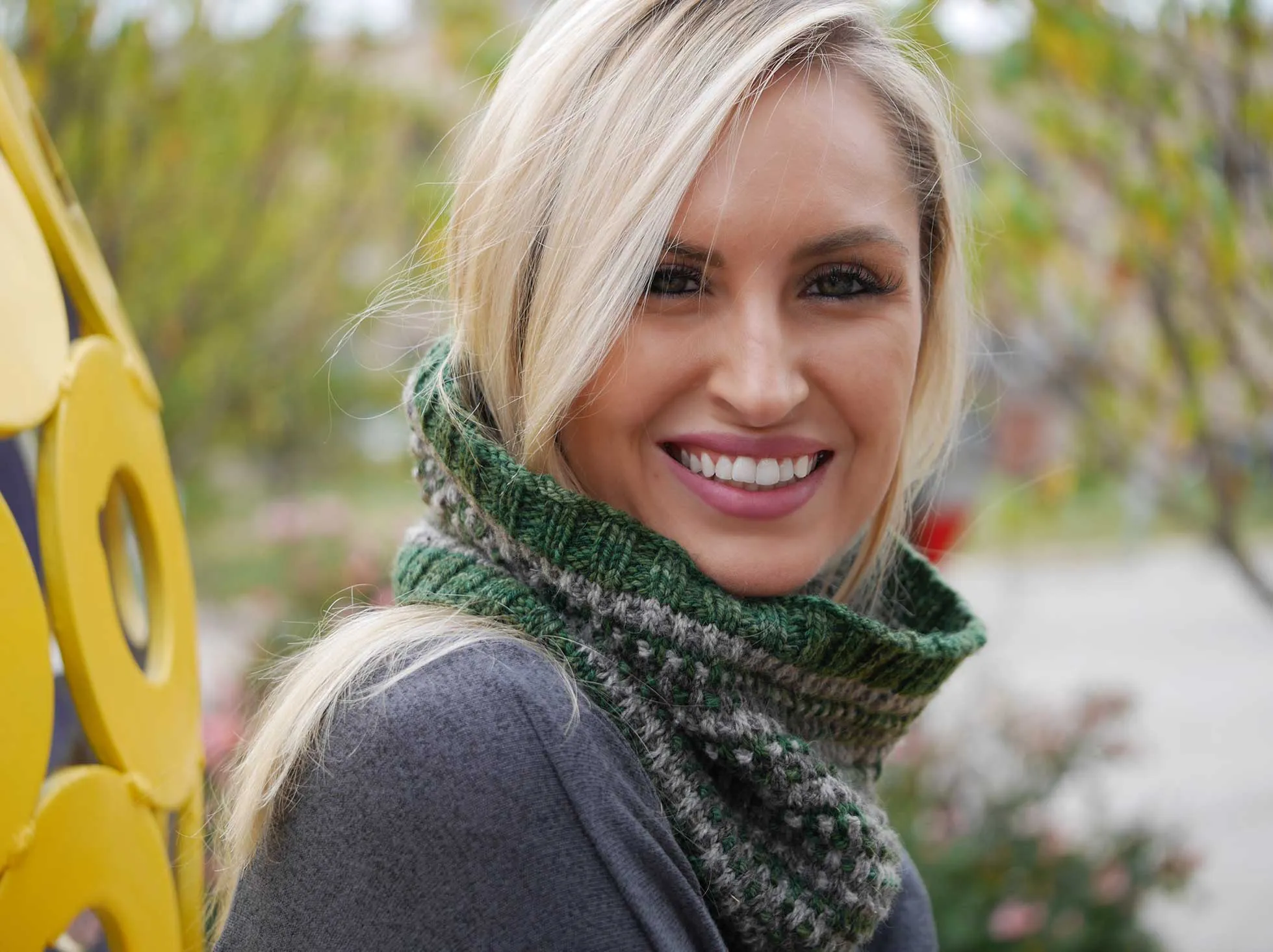 Mass Transit Cowl <br/><small>knitting pattern</small>