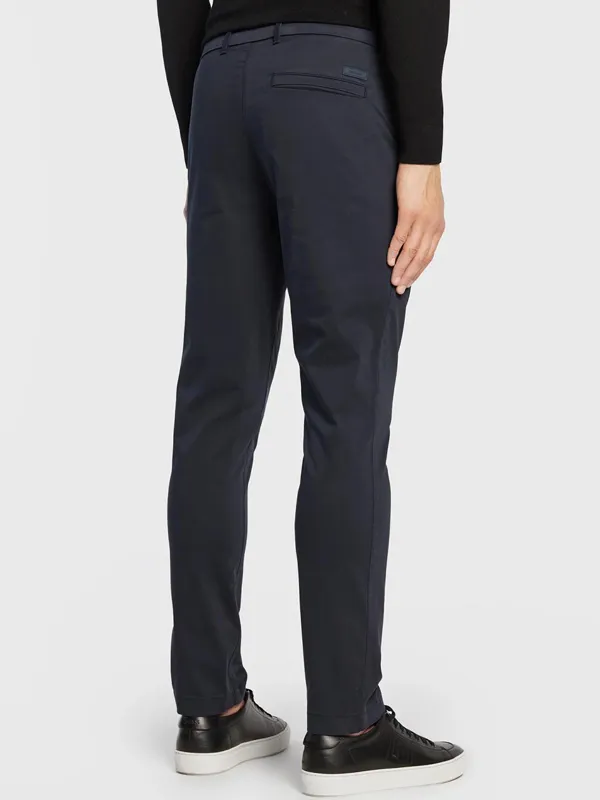 Sateen-Stretch Slim Chino