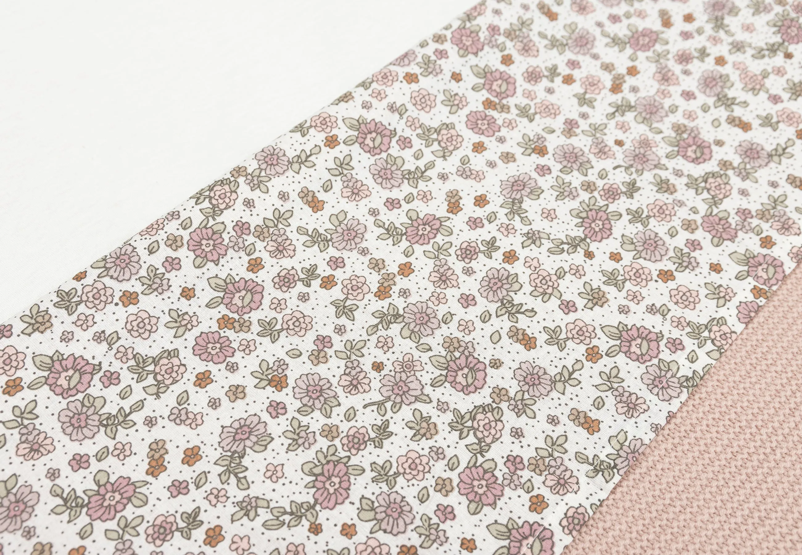 Sheet Cradle 75x100cm - Retro Flowers
